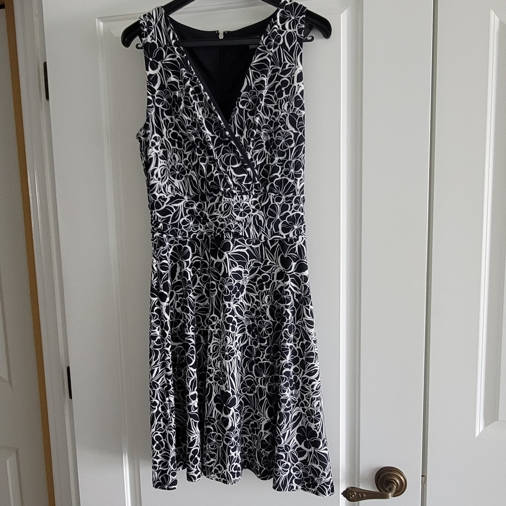 Tommy Hilfiger Navy and White Patterned Just Above The Knee Dress.  NWOT.